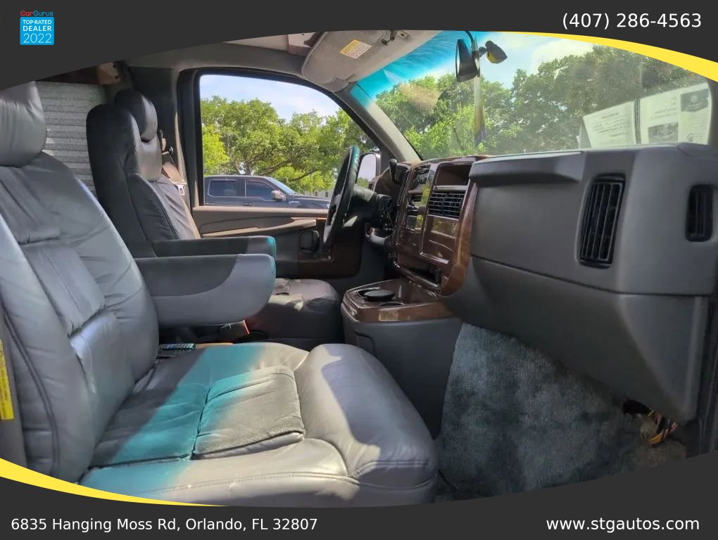 Used 2003 GMC Savana 3500 image 24