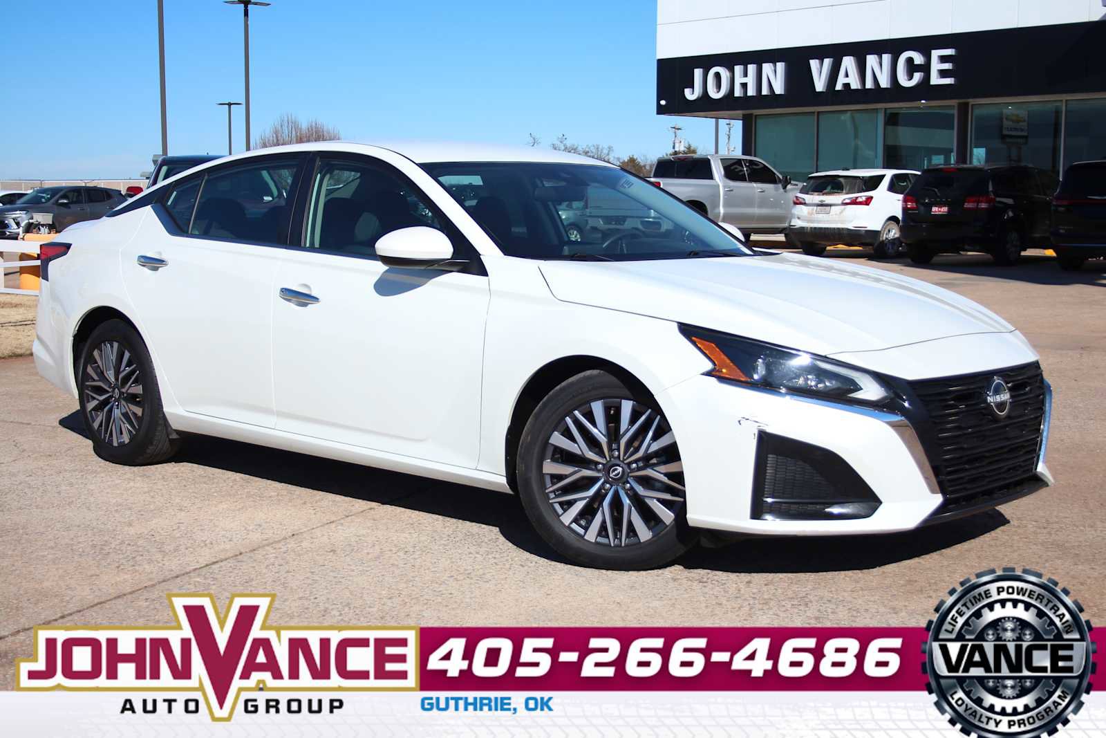 Used 2023 Nissan Altima 2.5 SV image 1