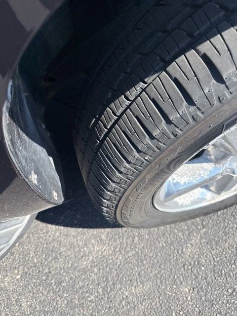 Used 2010 Chevrolet Avalanche LTZ AWD/4WD image 5
