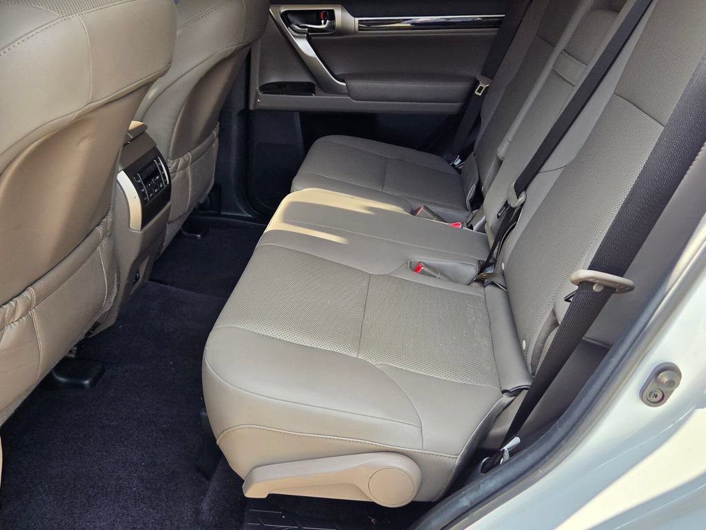 Used 2021 Lexus GX 460 Premium w/ Premium Package AWD/4WD image 13