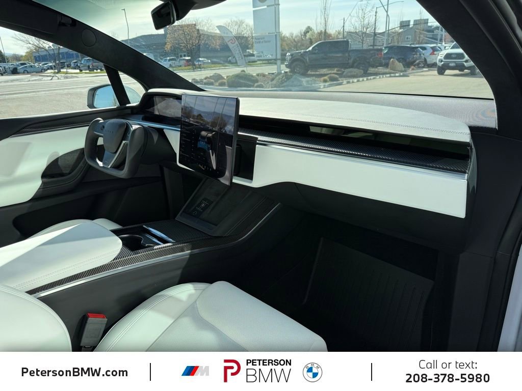 Used 2024 Tesla Model X image 22