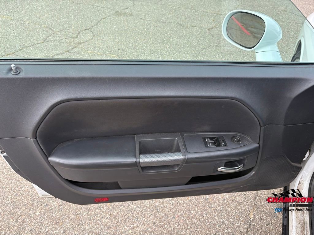 Used 2014 Dodge Challenger R/T image 15