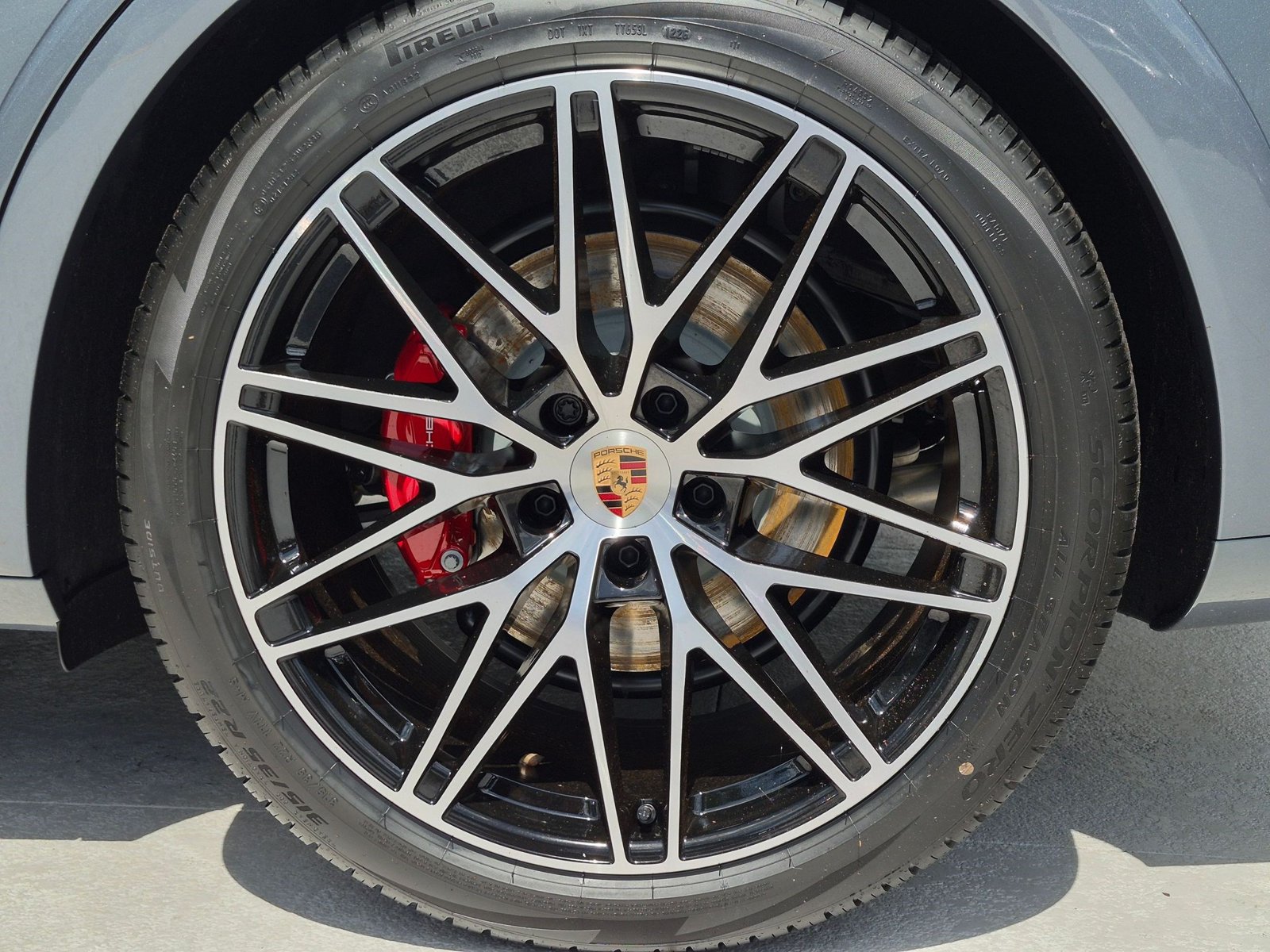 New 2026 Porsche Cayenne GTS AWD/4WD image 29