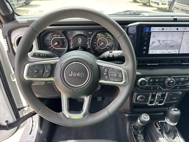 Used 2024 Jeep Wrangler Unlimited Sahara AWD/4WD image 25