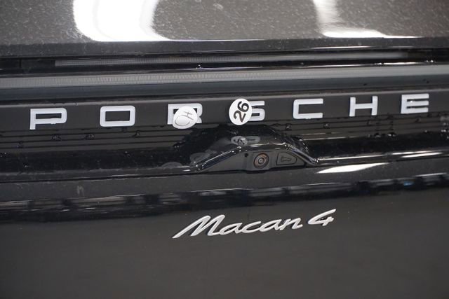 New 2026 Porsche Macan 4 Electric AWD/4WD image 8