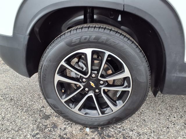 Used 2025 Chevrolet TrailBlazer LT AWD/4WD image 43