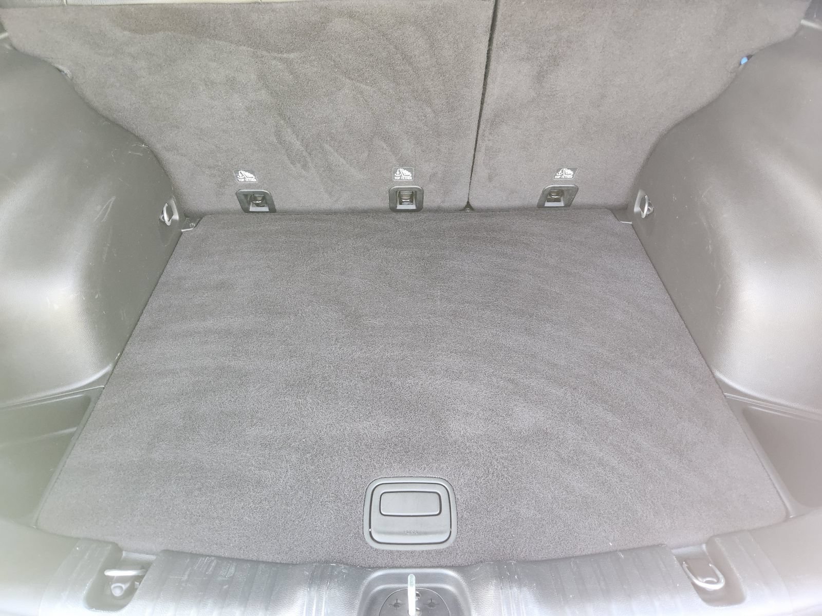 Used 2024 Jeep Compass Latitude AWD/4WD image 35