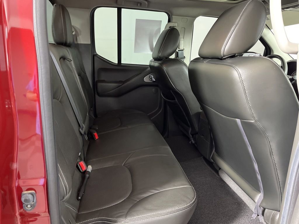 Used 2020 Nissan Frontier PRO-4X image 8