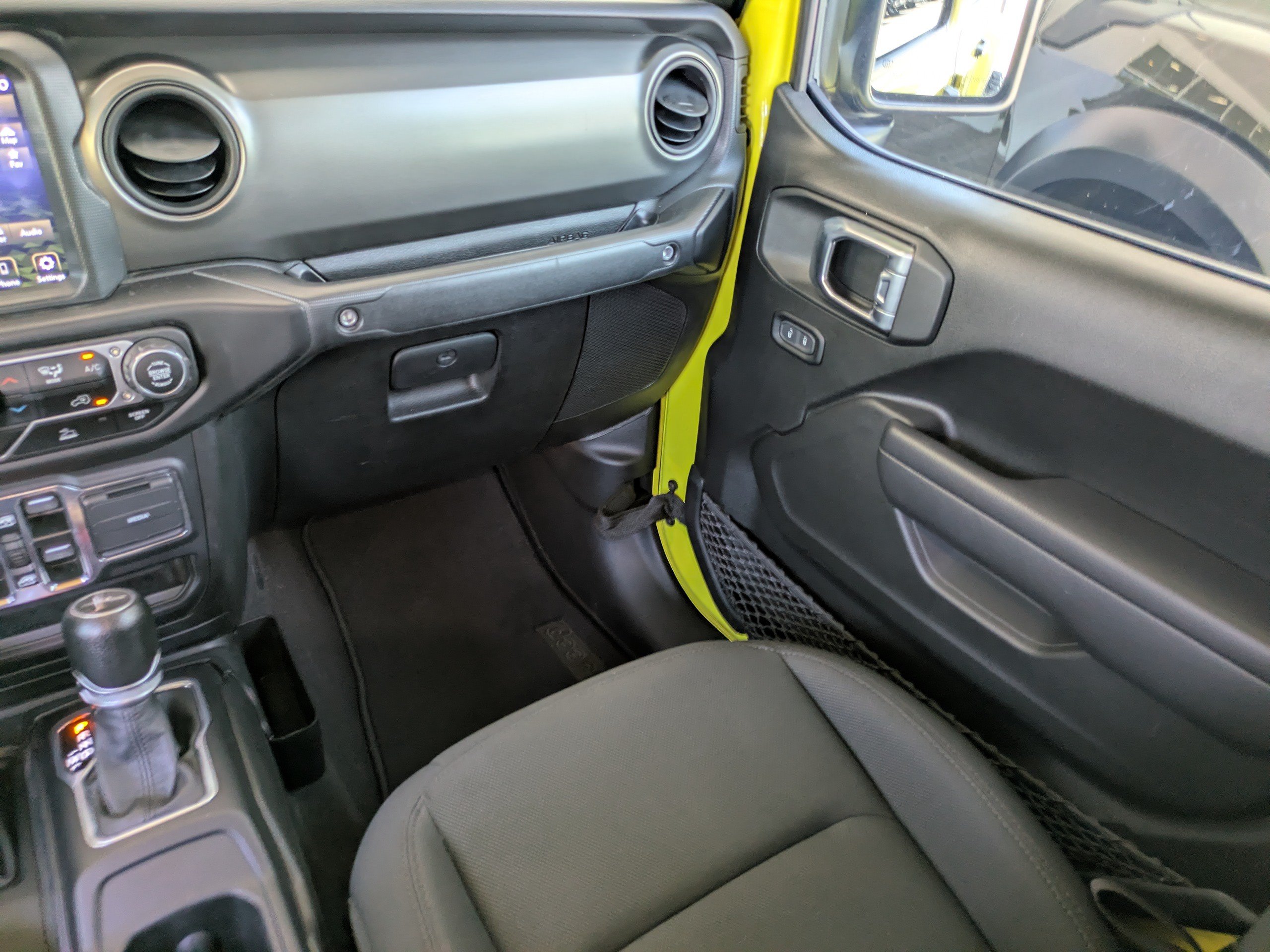 Used 2023 Jeep Gladiator Sport AWD/4WD image 19