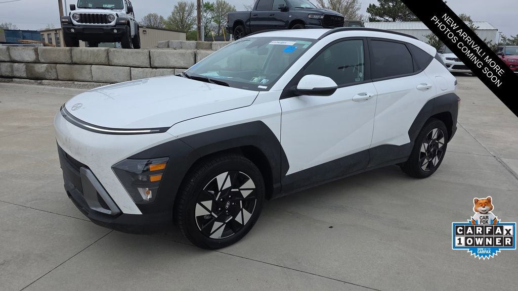 Used 2025 Hyundai Kona SEL image 1