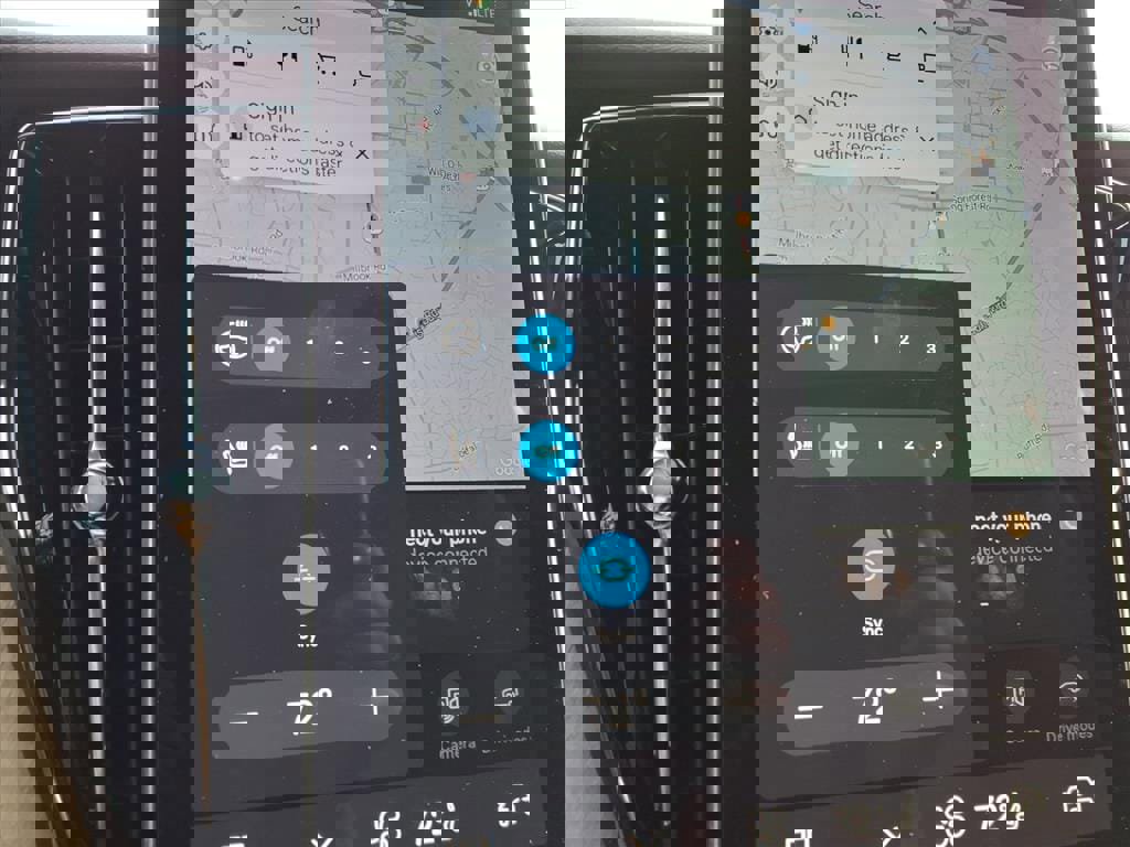 New 2026 Volvo XC60 B5 Plus w/ Protection Package Premier image 18