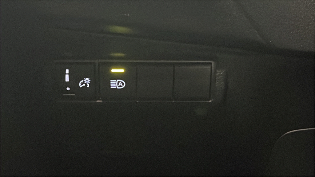 Used 2023 Toyota Corolla Cross LE FWD image 34