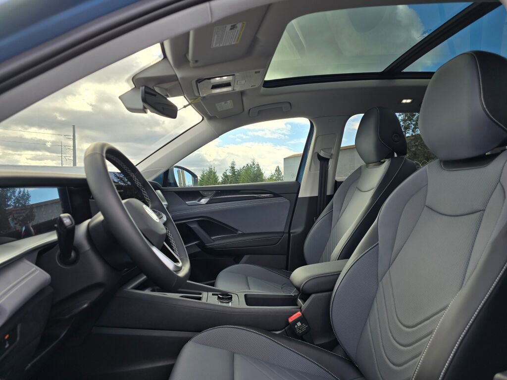 New 2026 Volkswagen Tiguan SE image 21