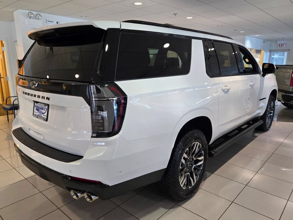 New 2026 Chevrolet Suburban Z71 w/ Comfort Package AWD/4WD image 11