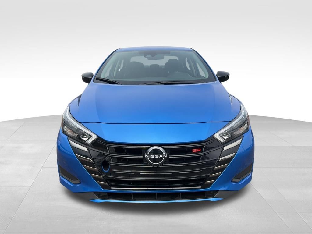 Used 2024 Nissan Versa SR image 9