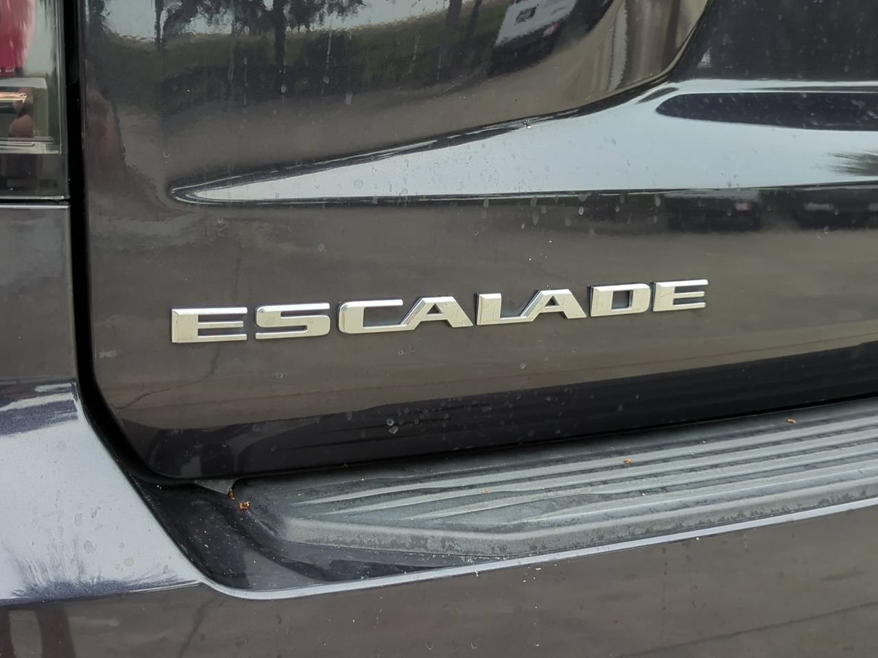 Certified 2023 Cadillac Escalade Premium Luxury Platinum AWD/4WD image 5