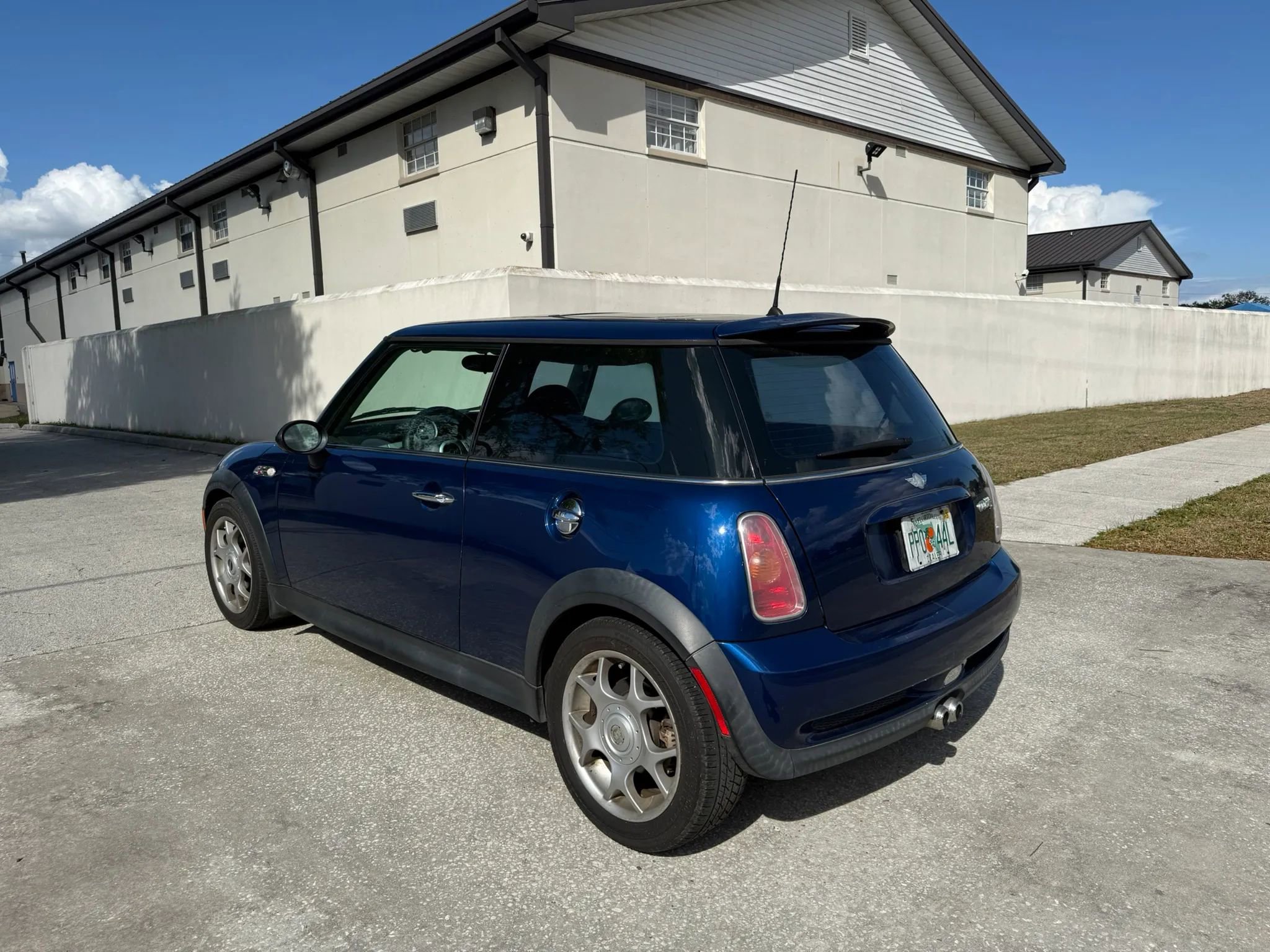Used 2004 MINI Cooper S image 6