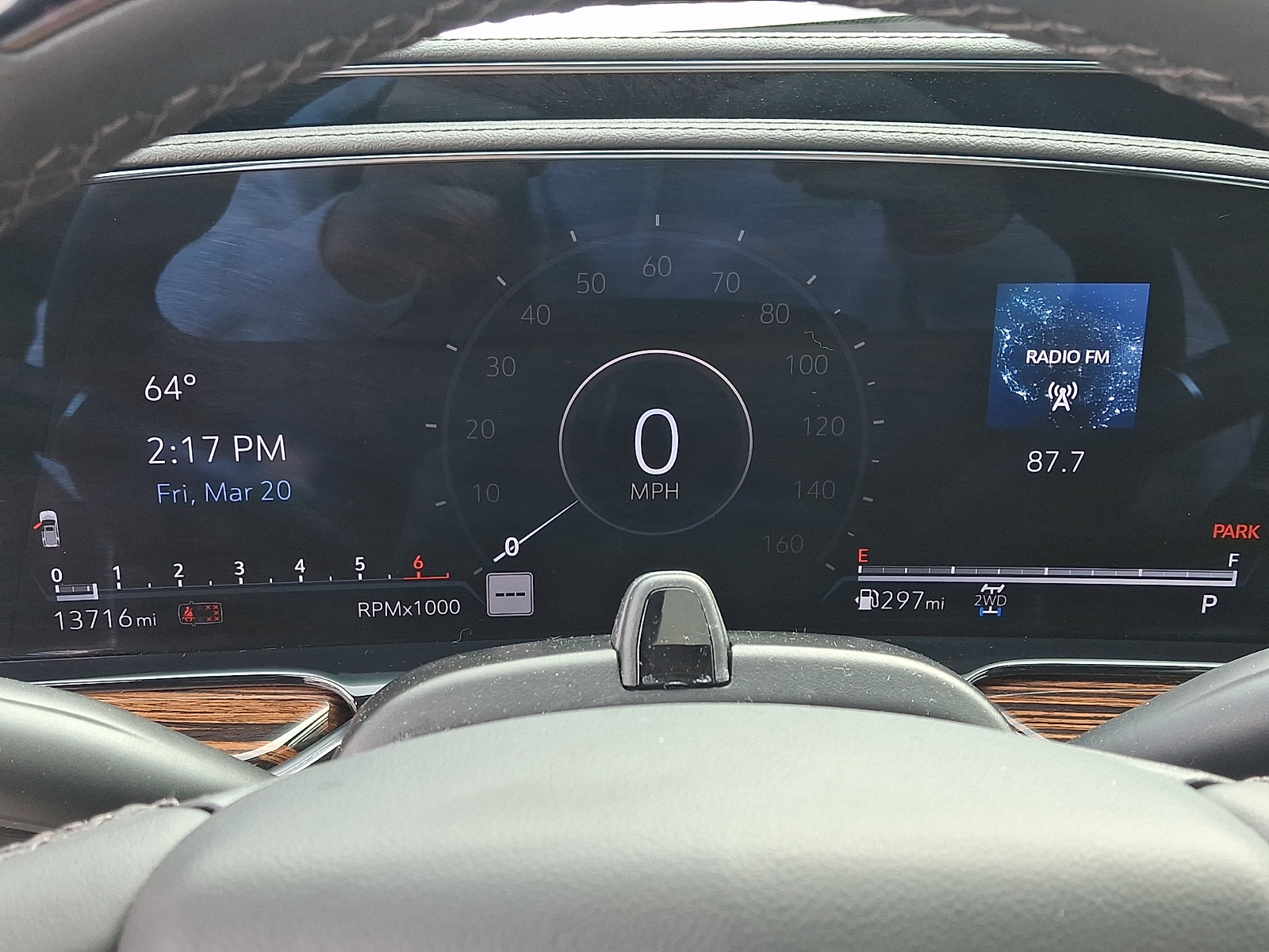 Used 2024 Cadillac Escalade Premium Luxury image 20