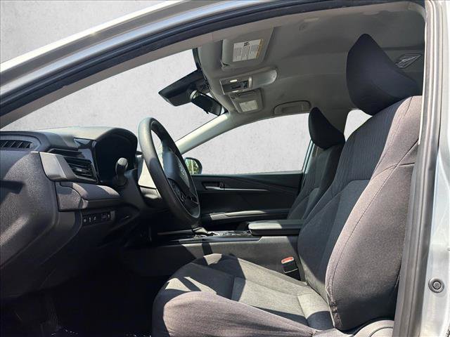 Used 2025 Toyota Camry LE FWD image 11