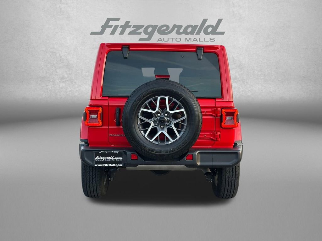 Used 2025 Jeep Wrangler Unlimited Sahara AWD/4WD image 6