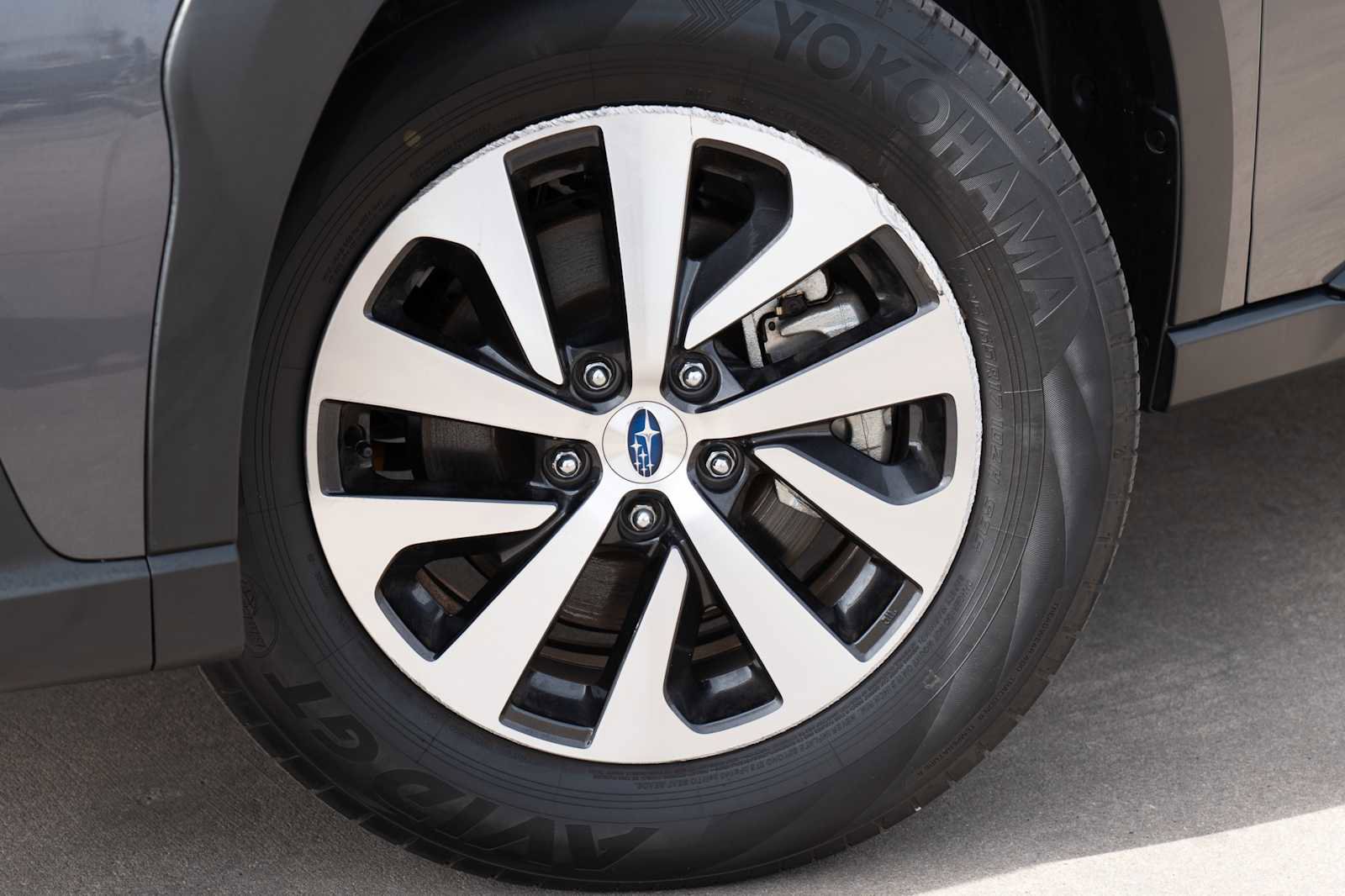 Used 2025 Subaru Outback Premium image 2