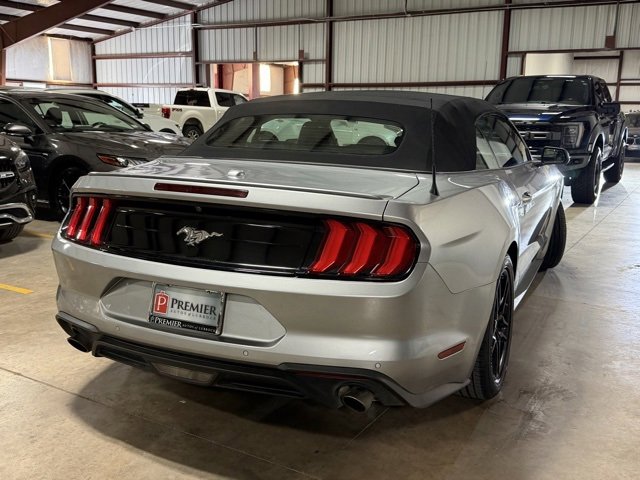 Used 2022 Ford Mustang Premium image 6