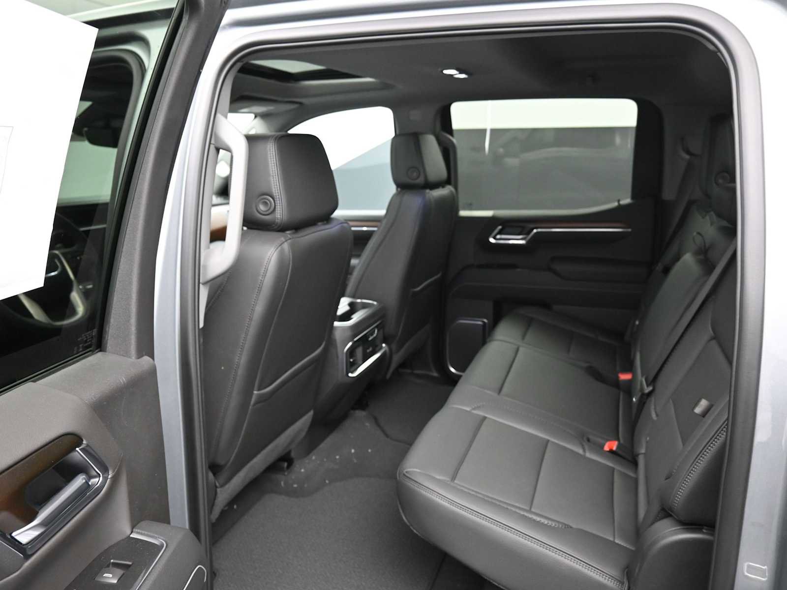 New 2026 GMC Sierra 1500 Denali w/ Technology Package AWD/4WD image 25