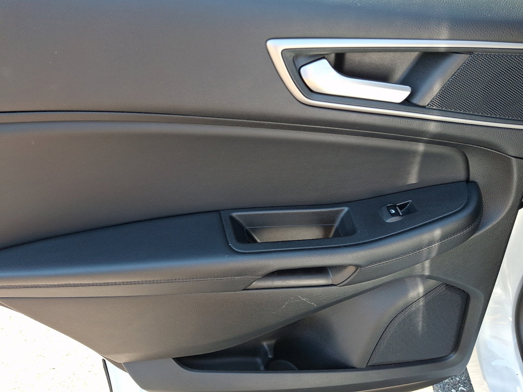 Used 2024 Ford Edge SEL AWD/4WD image 19