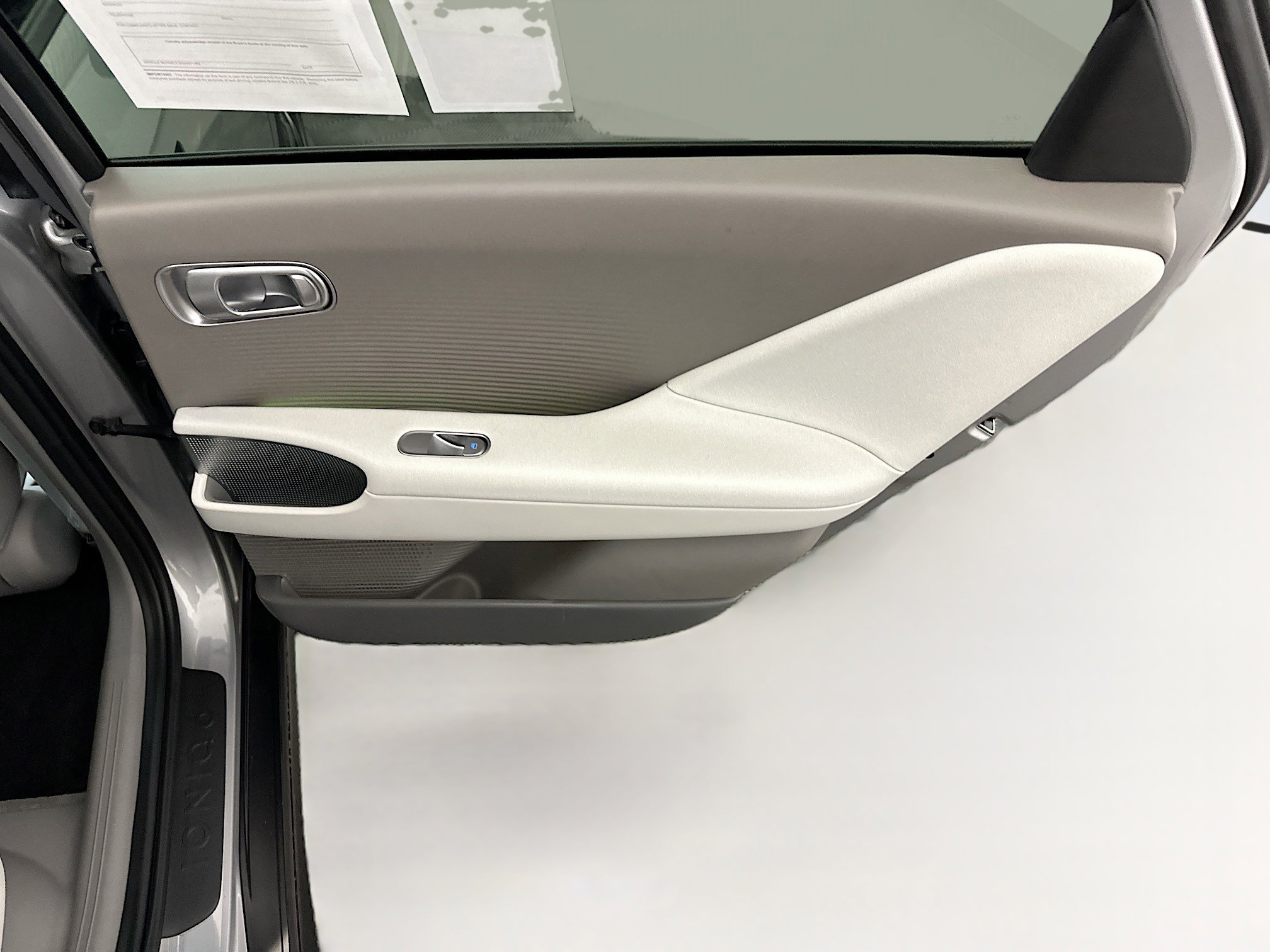 Used 2024 Hyundai Ioniq 6 SEL AWD/4WD image 31