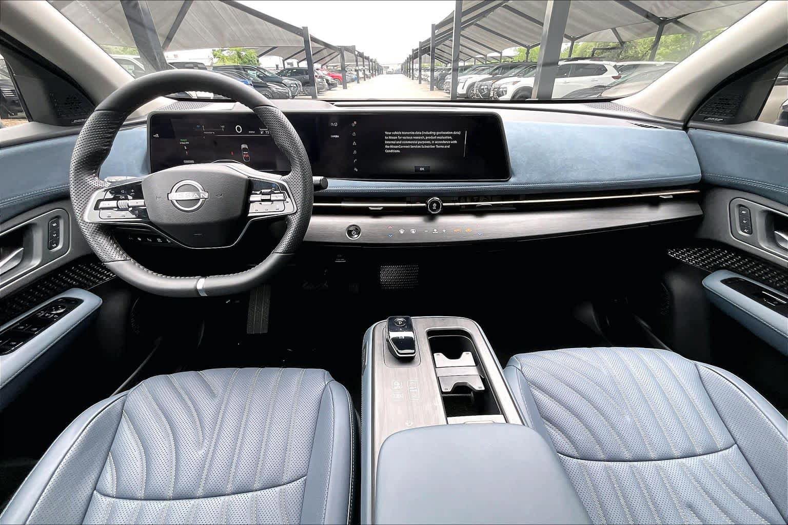 Used 2025 Nissan Ariya Platinum image 15