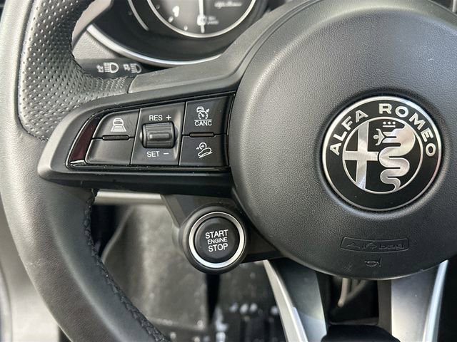 Used 2023 Alfa Romeo Stelvio Veloce AWD/4WD image 23