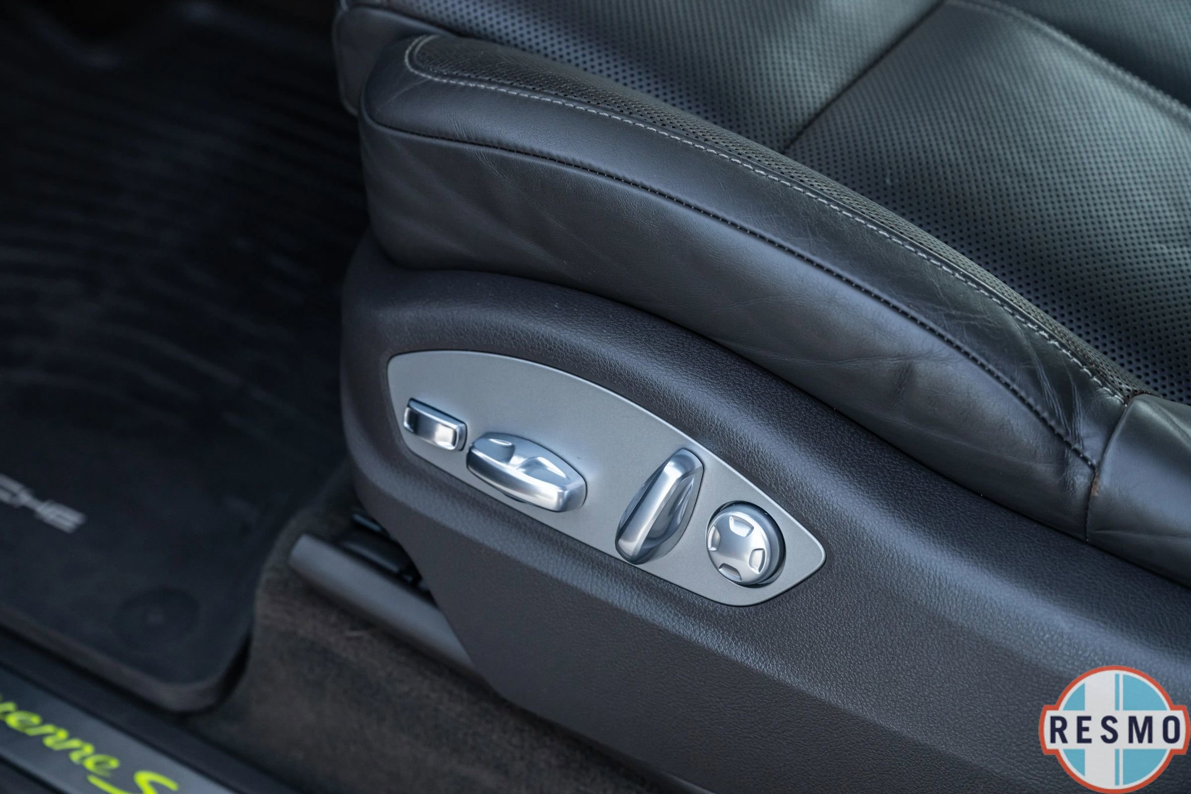 Used 2017 Porsche Cayenne S image 26