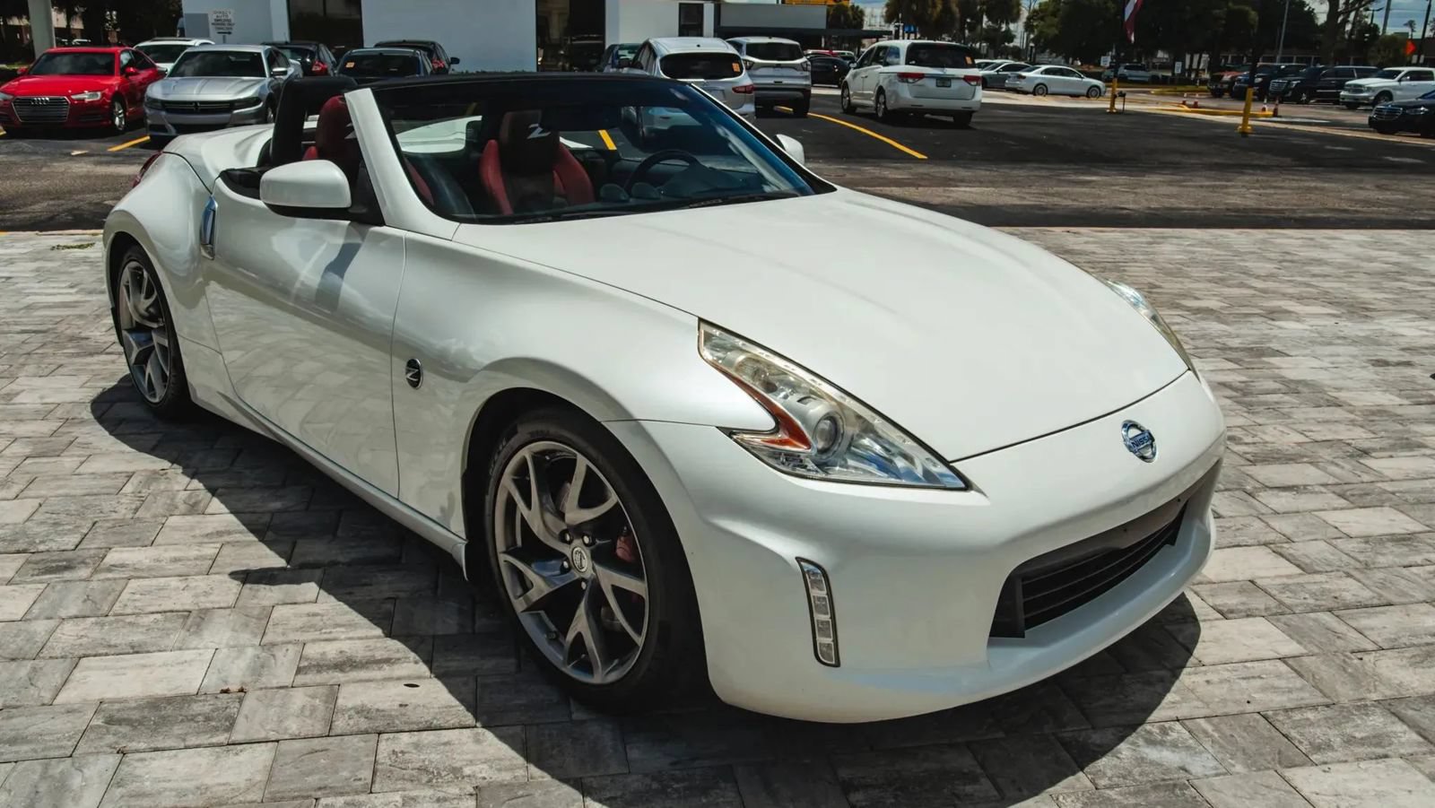 Used 2013 Nissan 370Z Touring w/ Sport Pkg RWD image 6