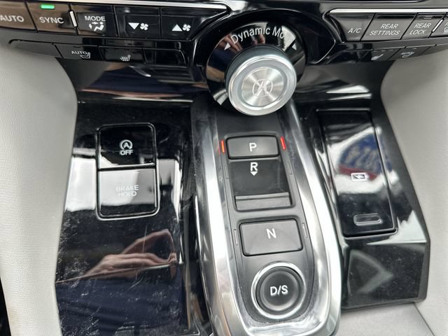 Used 2024 Acura MDX SH-AWD w/ Technology Package image 22