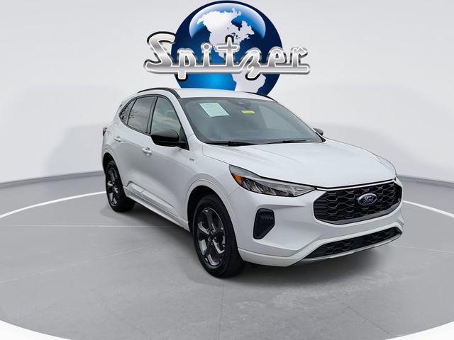 Used 2023 Ford Escape ST-Line w/ Tech Pack #1 image 2