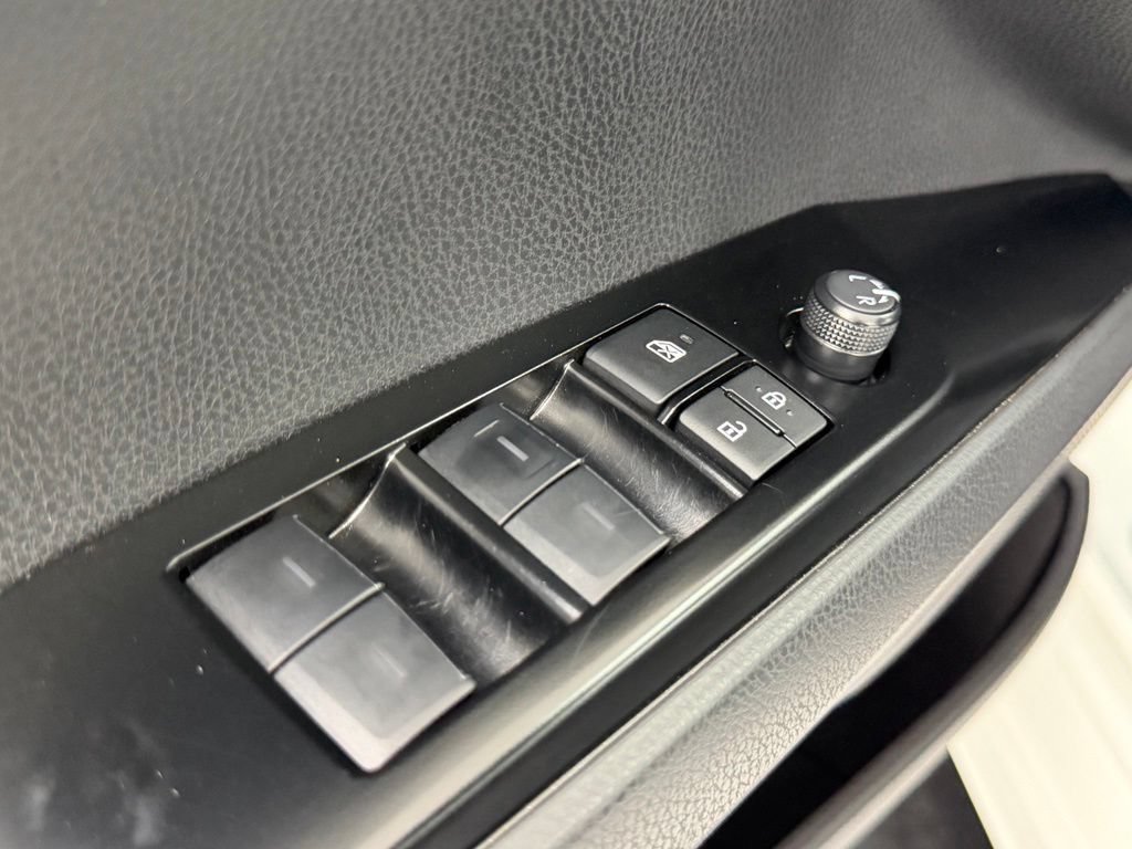 Used 2026 Toyota Camry SE FWD image 20