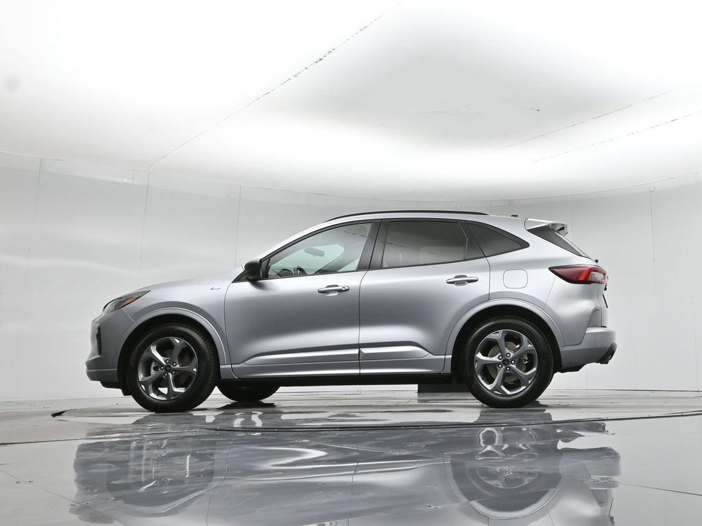 Certified 2024 Ford Escape ST-Line w/ Cold Weather Package image 50
