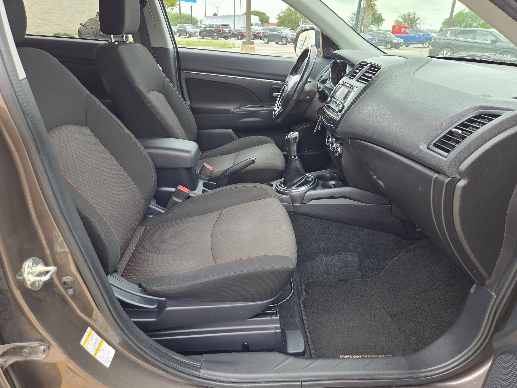 Used 2017 Mitsubishi Outlander Sport ES FWD image 25