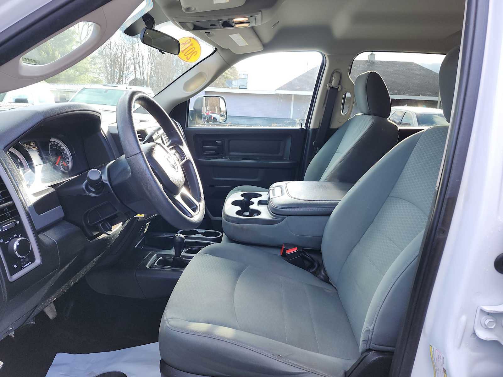Used 2018 RAM 2500 Tradesman w/ Chrome Appearance Group AWD/4WD image 11