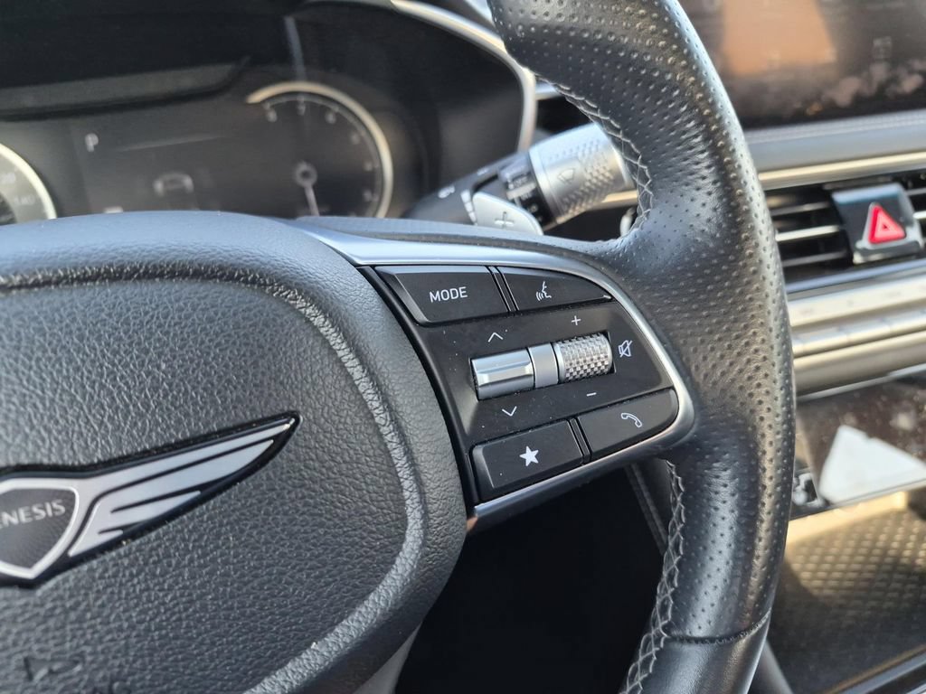 Used 2025 Genesis G70 2.5T AWD/4WD image 21