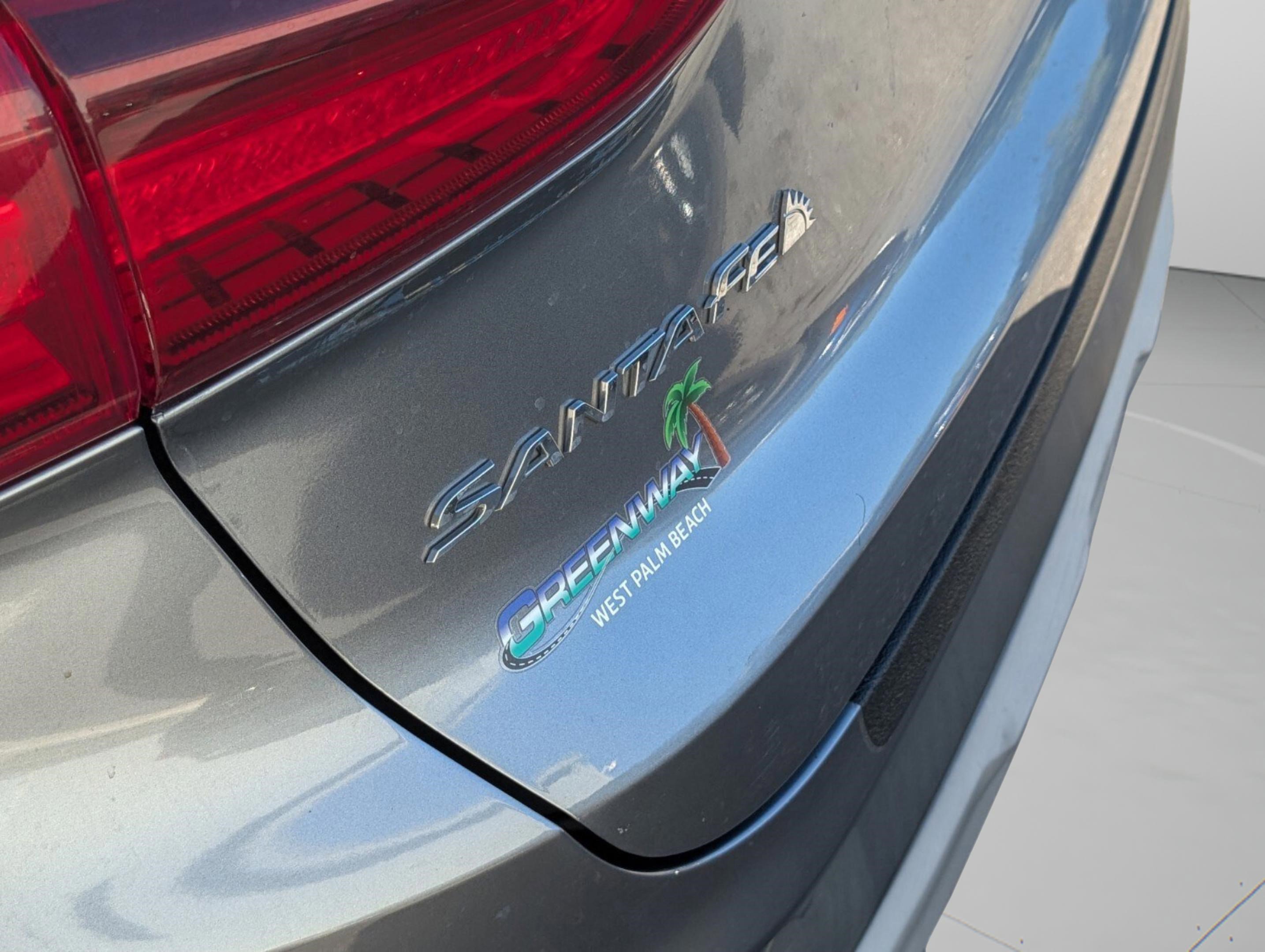 Used 2019 Hyundai Santa Fe Limited image 20