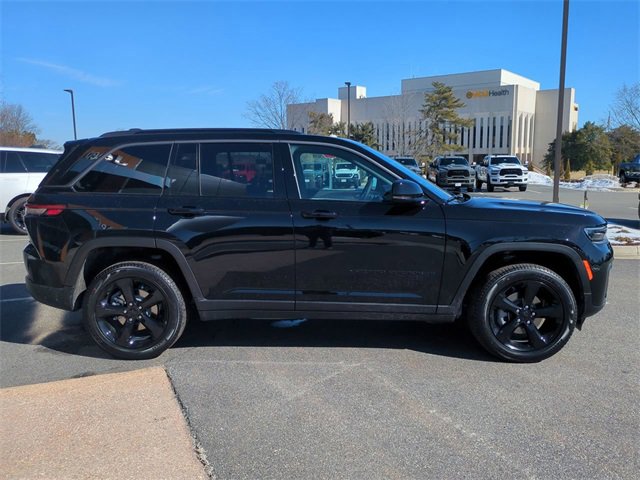 New 2026 Jeep Grand Cherokee Limited image 3
