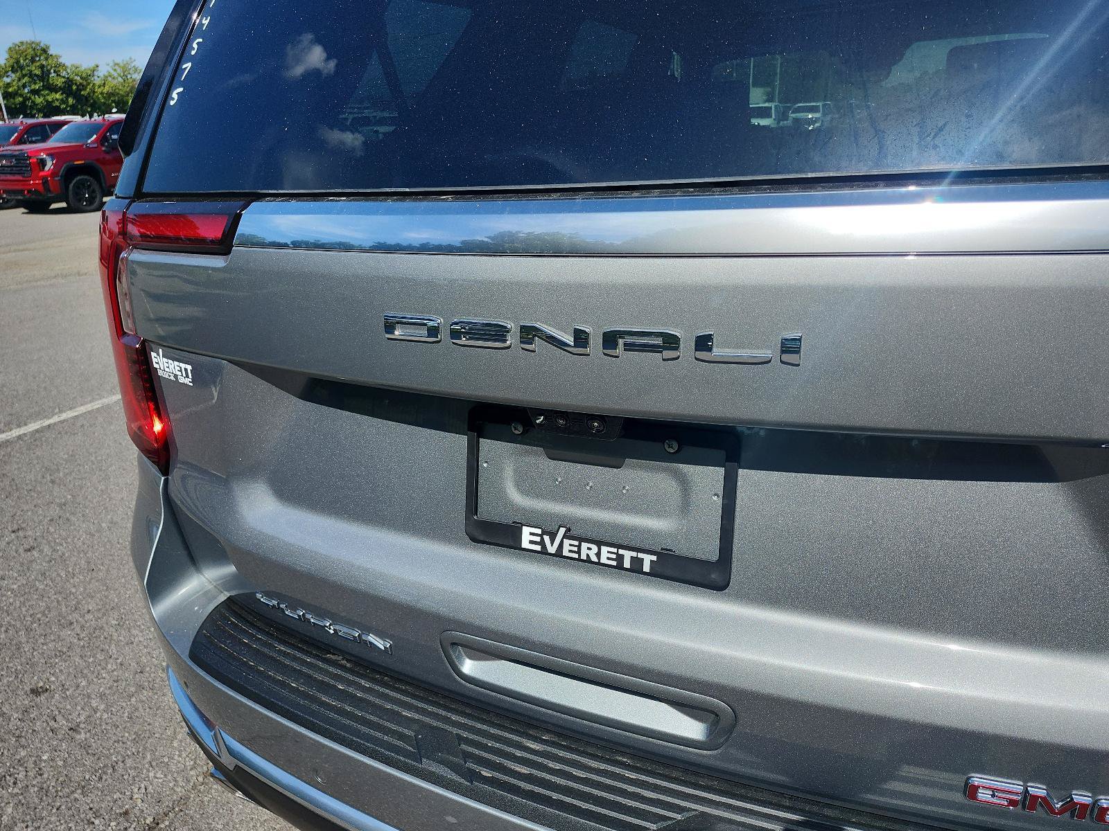 New 2027 GMC Yukon Denali w/ Denali Reserve Package AWD/4WD image 4