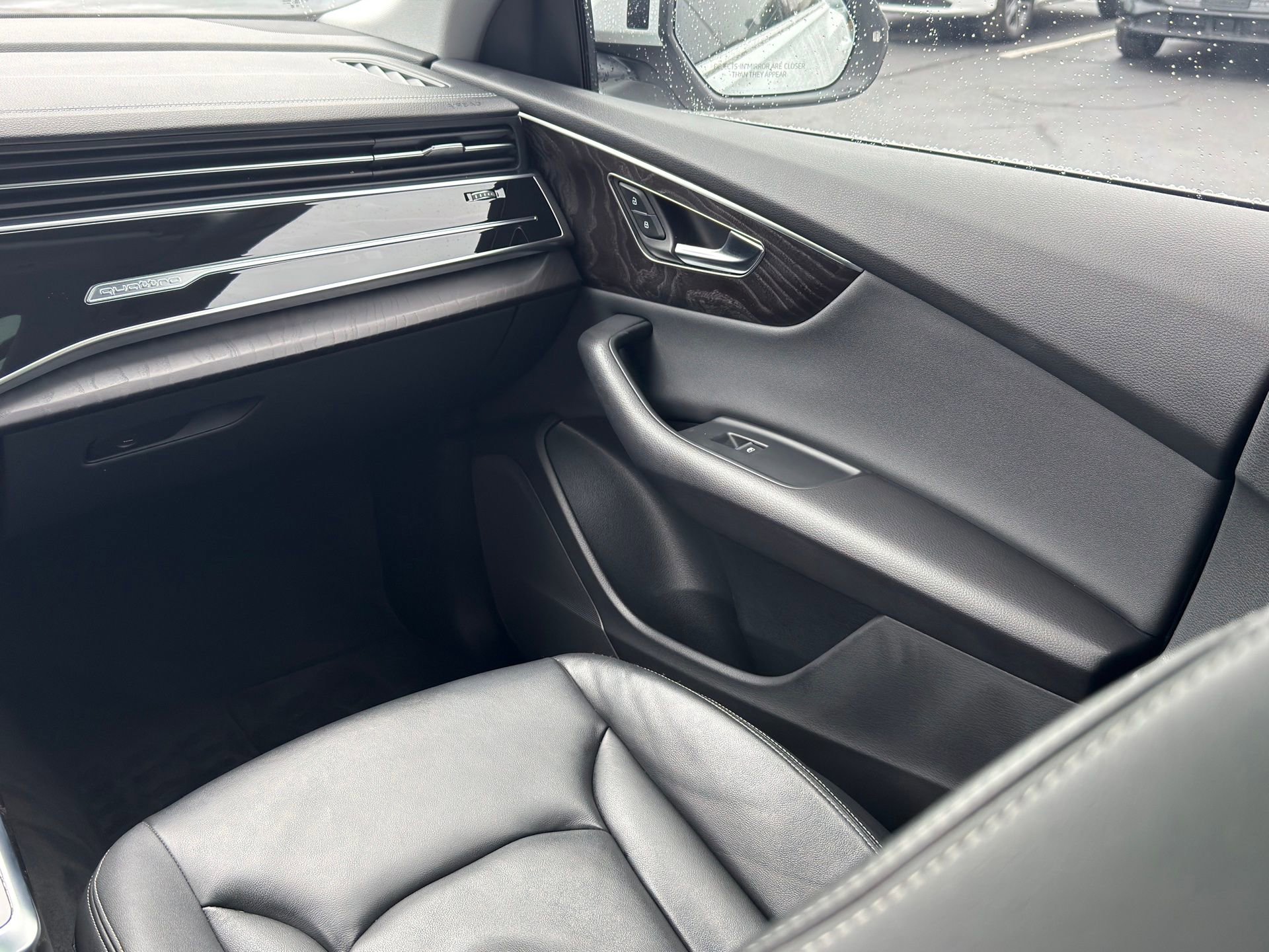 Used 2023 Audi Q8 Premium w/ Convenience Package image 28