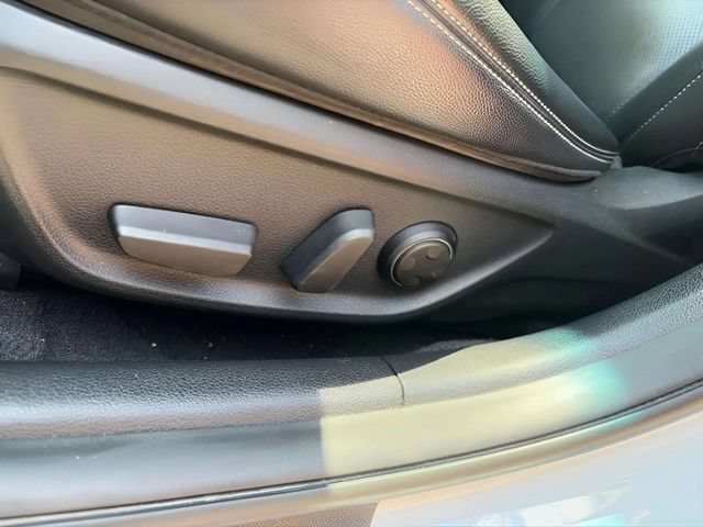 Used 2021 Genesis G70 2.0T RWD image 8