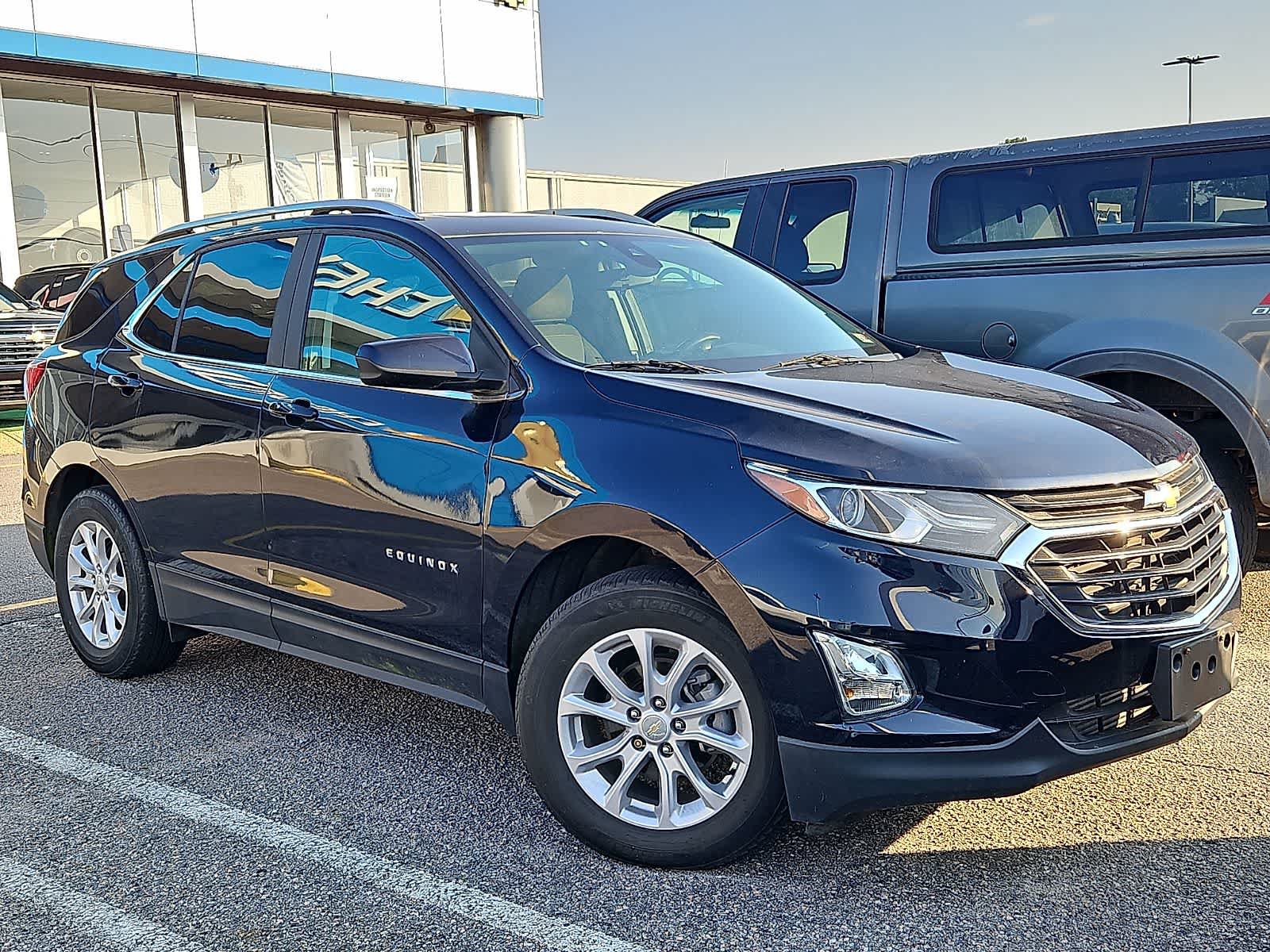 Used 2021 Chevrolet Equinox LT FWD image 2