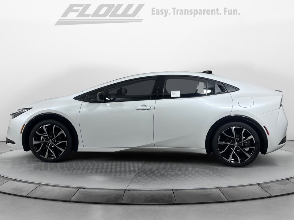 New 2026 Toyota Prius Plug-In Hybrid image 4