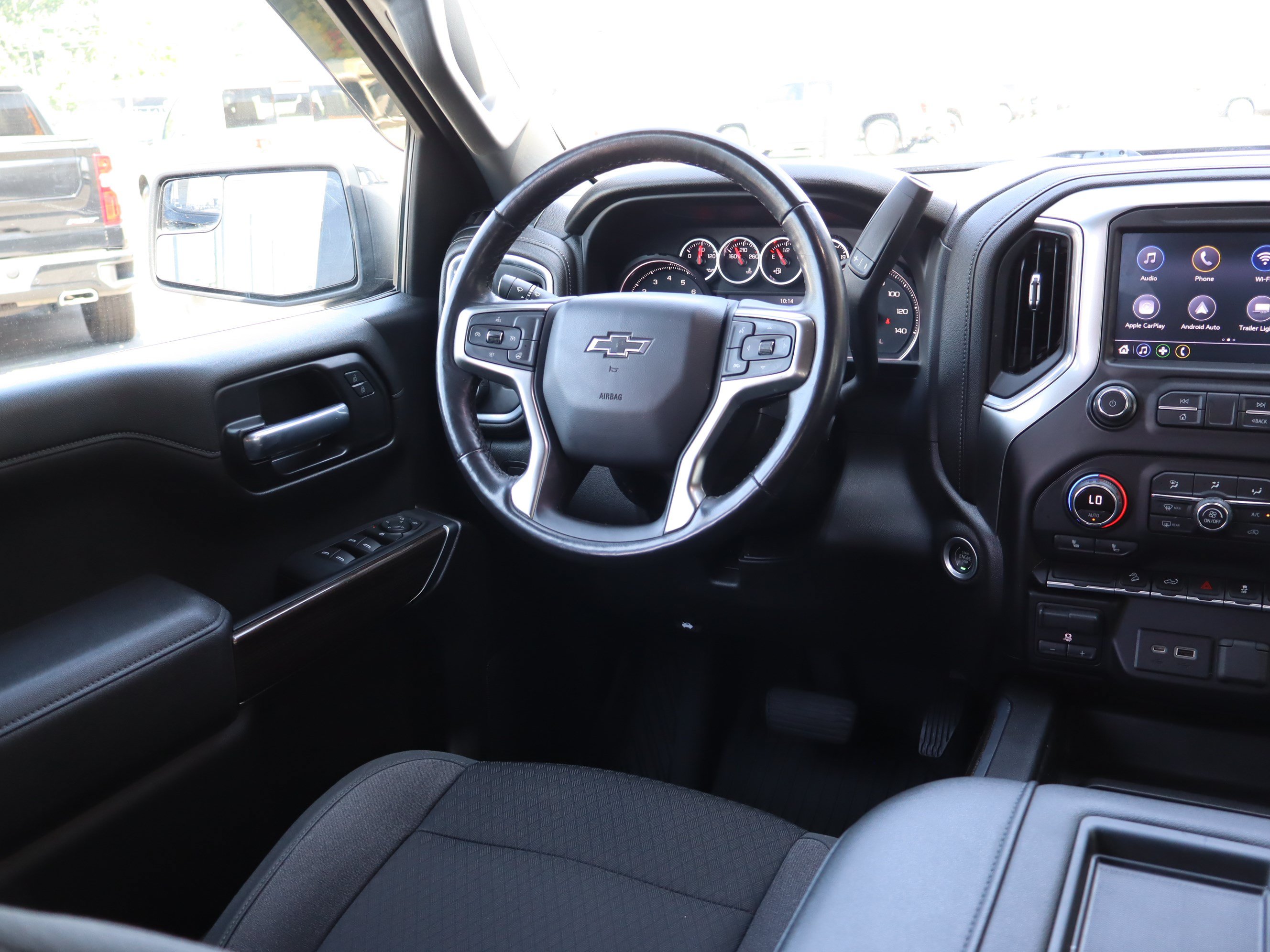 Used 2021 Chevrolet Silverado 1500 LT Trail Boss w/ Bed Protection Package AWD/4WD image 13