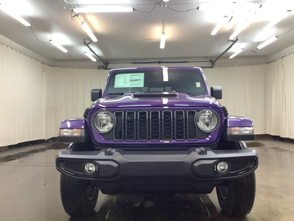 New 2026 Jeep Gladiator Sport AWD/4WD image 11