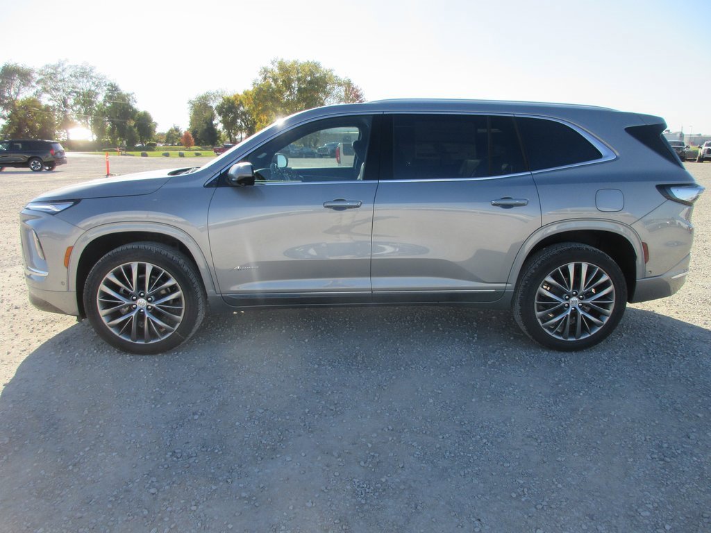 New 2026 Buick Enclave Avenir w/ Super Cruise Package image 9
